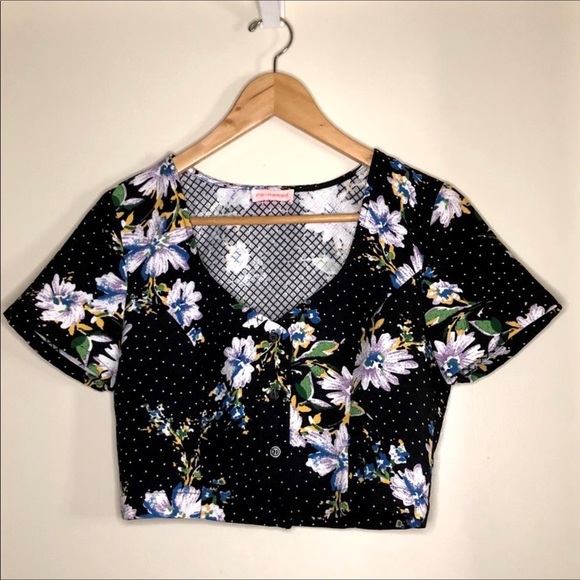 re:named Tops - Re:named floral crop top retro vintage vibe